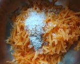 A picture of step 2 of Carrot koshimbir.