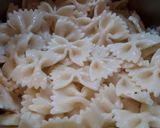 A picture of step 1 of Farfalle pasta soup.