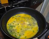 Foto langkah ke 3 dari resep Egg Sandwich.