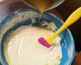 Foto langkah ke 2 dari resep Marble Cake Jadul ala Pak Sahak Pribadi.
