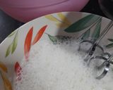 A picture of step 6 of Orange chiffon cake.