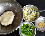 ચીઝ ગાર્લિક કુલચા (Cheese Garlic Kulcha Recipe In Gujarati) રેસીપી સ્ટેપ1ફોટો