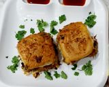 A picture of step 3 of Masala Pav.