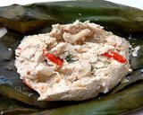 Foto langkah ke 9 dari resep Pepes Tahu Jamur dan Pepes Tahu Teri.