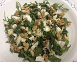 Foto del paso 5 de la receta Ensalada de brotes y espinacas con nueces y queso de cabra 🌱🍯🍃