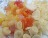 A picture of step 4 of Fruit custard.