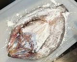 A picture of step 1 of Pla Krapong Tod Nam Pla - Fried Sea Bass with Mango Salad - Woowwwweeeee - Amazing - Enjoy :P.