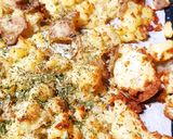 Une image de l'étape 2 de Pommes de terre écrasées crispy et sa salade de concombre fraîche.
