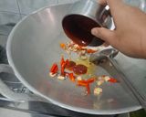 Foto langkah ke 4 dari resep Cumi Asam Manis Pedas.