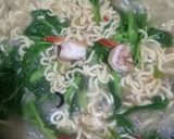 Foto langkah ke 4 dari resep Mie Kangkung Belacan.