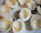 Foto del paso 1 de la receta: Huevos rellenos