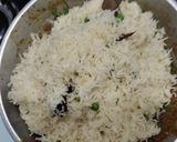 A picture of step 6 of Veg pulao.