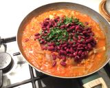 Foto del passaggio 8 della ricetta Cotiche e fagioli