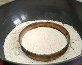 A picture of step 4 of Oreo Cup Cake | Eggless & Without Oven.