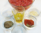 Foto del paso 1 de la receta: Salsa de tomate con hierbas provenzales