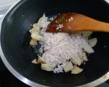 A picture of step 6 of Samak fry rice.