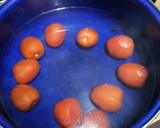 Foto del paso 2 de la receta: Bruschetta de pasta de aceitunas y crostini de tomate
