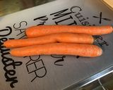 Une image de l'étape 3 de Salade de carottes, tomates et feuille de chêne rouge.