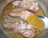 Foto del paso 4 de la receta: Muslos de pollo al ajillo con patatas