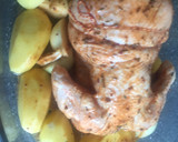 Foto del paso 2 de la receta: Pollo asado al horno con patatas y cebollas