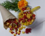 A picture of step 4 of Corn flakes chaat.