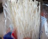 Foto langkah ke 1 dari resep Crispy jamur enoki.