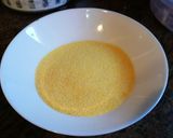 Foto del paso 3 de la receta: Tropezones de panceta con col fermentado sobre masa de maíz