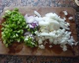 Foto del paso 2 de la receta: Empanada de atún con pan lactal