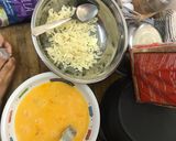 Gambar langkah 1 resipi Roti Telur Mozzarella Cheese.