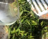 Foto langkah ke 3 dari resep Tumis Kangkung Terasi Bumbu Uleg (Dijamin Kayak Di Resto).