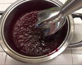 A picture of step 5 of Cake with Blueberry Panna Cotta and Mixed Berries.