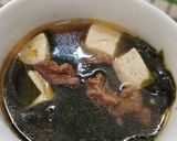Foto langkah ke 5 dari resep Miyeok Guk (Sup Rumput Laut Korea).