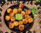 A picture of step 5 of Sabudana Vada.
