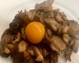 Foto del paso 2 de la receta Setas a la plancha con yema de huevo