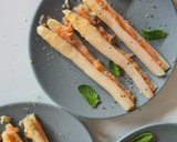 Foto del paso 4 de la receta: Espárragos blancos con salmón ahumado