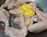 Foto langkah ke 2 dari resep Ayam Mentega Kecap.