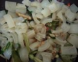 Foto langkah ke 4 dari resep Kikil tumis kecap.