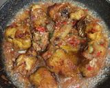 Foto langkah ke 2 dari resep Ayam goreng chilly padi.