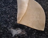 A picture of step 4 of Soft layered chapatis.