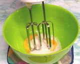 Foto langkah ke 3 dari resep BOLU KUKUS PANDAN MEKAR || BOLU KUKUS ANTI GAGAL.