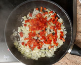 Foto del paso 1 de la receta: Huevos a la Flamenca