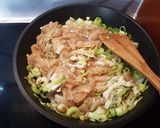 Póréhagymás brokkolis csirkemell tejszínnel recept fázis 2 fotója