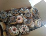 Foto langkah ke 10 dari resep Donat Ekonomis Empuk Tanpa Kentang.