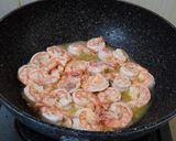 Foto langkah ke 2 dari resep Udang Saus Mentega.