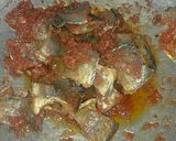 Foto langkah ke 3 dari resep Ikan Asin Sambal Kecombrang.