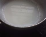 A picture of step 1 of Mawa doodh farra diye With kesariya rabdi.