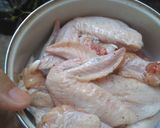 Foto langkah ke 1 dari resep Simple Fried Chicken.