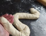 Foto del paso 7 de la receta: Factura rellena de dulce de leche 🫨