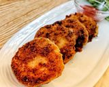 A picture of step 6 of Cheesy Crunchy Cutlets.