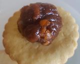A picture of step 4 of Pecan and pistachio Tart.